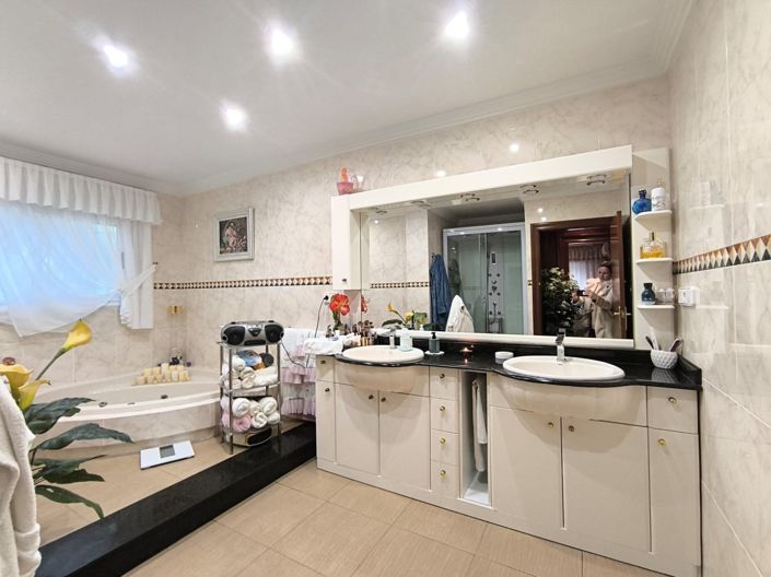 Image No.22-Villa de 4 chambres à vendre à Sax