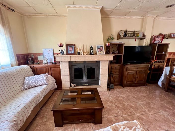 Image No.2-3 Bed Townhouse for sale