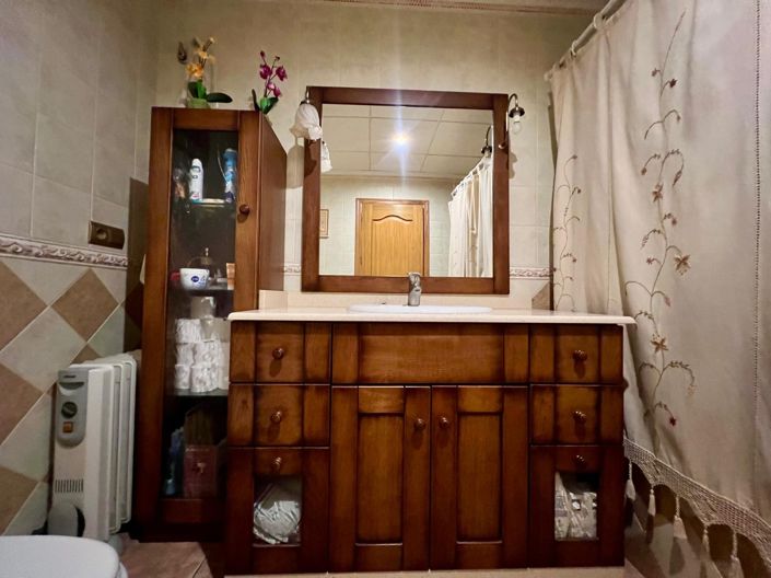 Image No.34-3 Bed Townhouse for sale