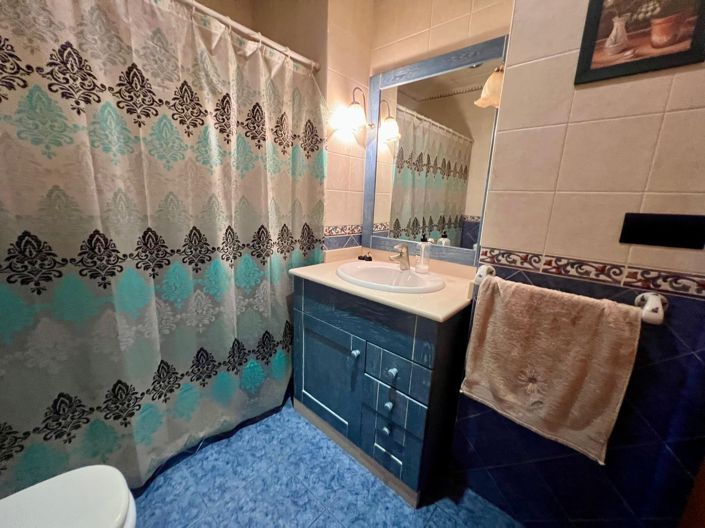 Image No.37-3 Bed Townhouse for sale