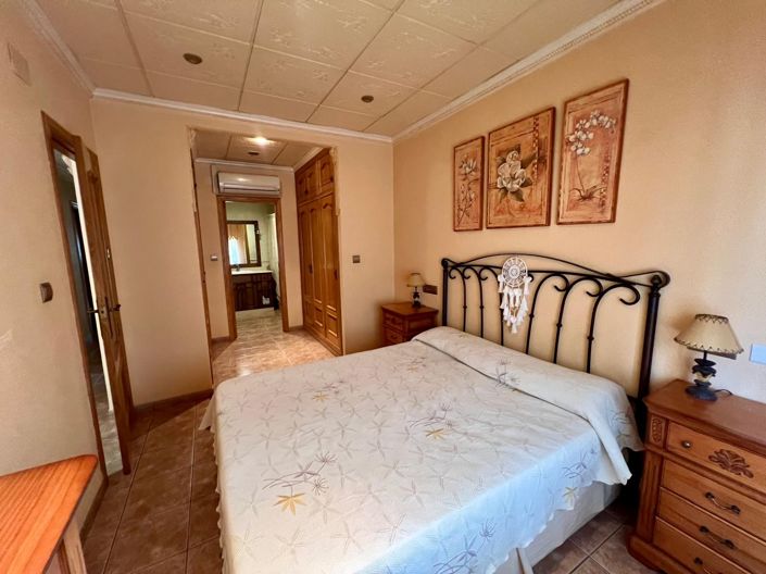 Image No.6-3 Bed Townhouse for sale