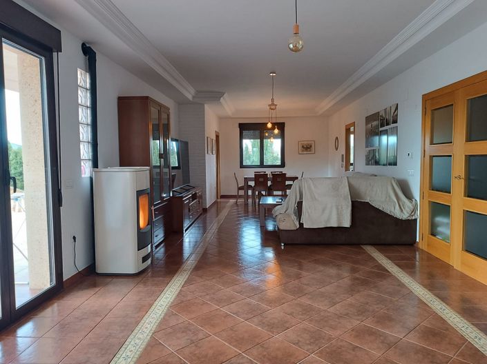 Image No.12-5 Bed Villa for sale