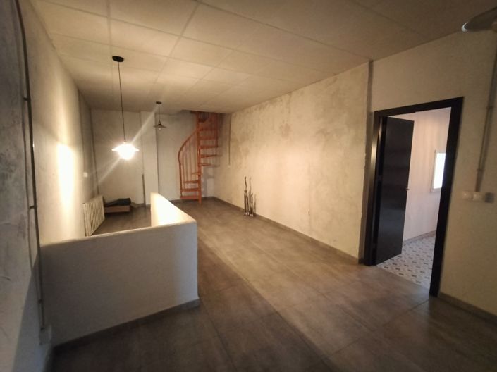 Image No.18-3 Bed Village House for sale