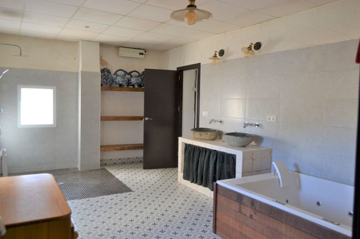 Image No.20-3 Bed Village House for sale