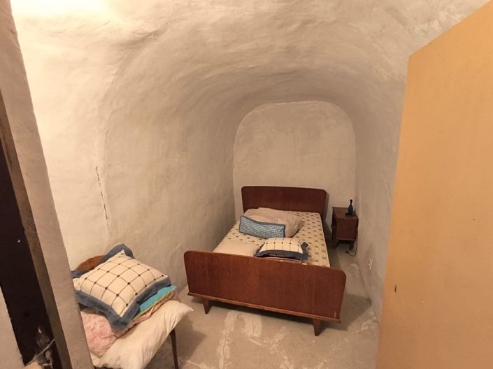 Image No.19-6 Bed Country House for sale