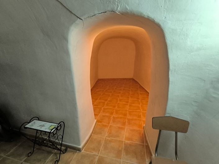 Image No.20-6 Bed Country House for sale