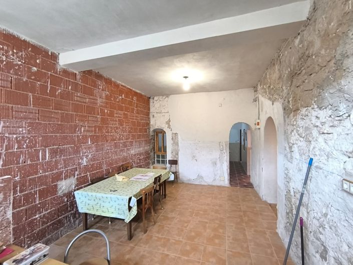 Image No.24-6 Bed Country House for sale