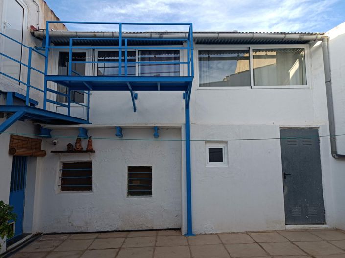 Image No.11-2 Bed Townhouse for sale