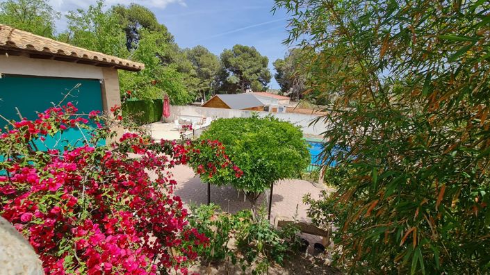 Image No.2-8 Bed Country House for sale