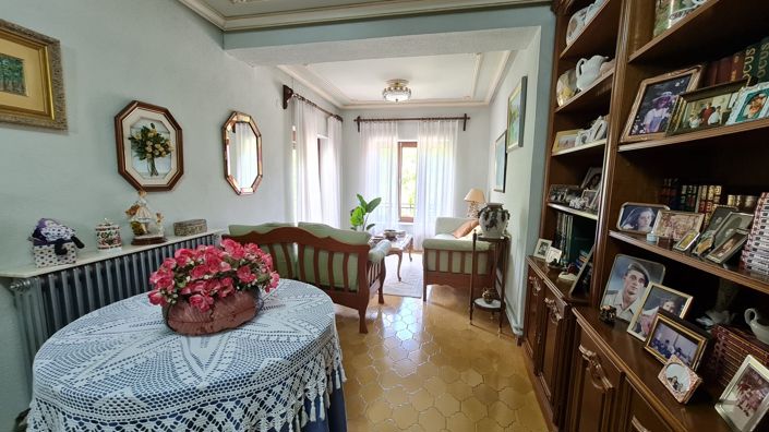 Image No.36-8 Bed Country House for sale