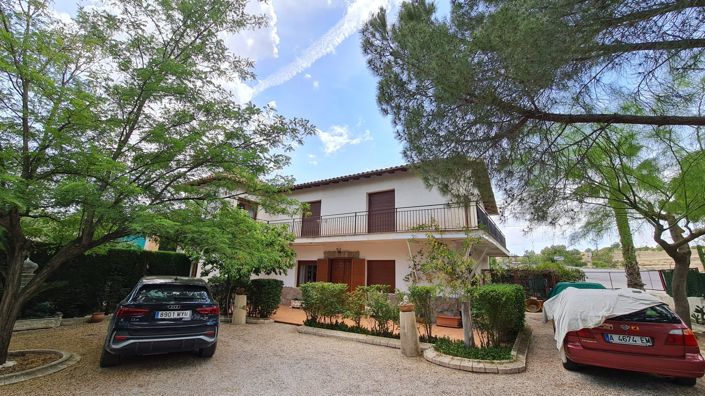 Image No.7-8 Bed Country House for sale