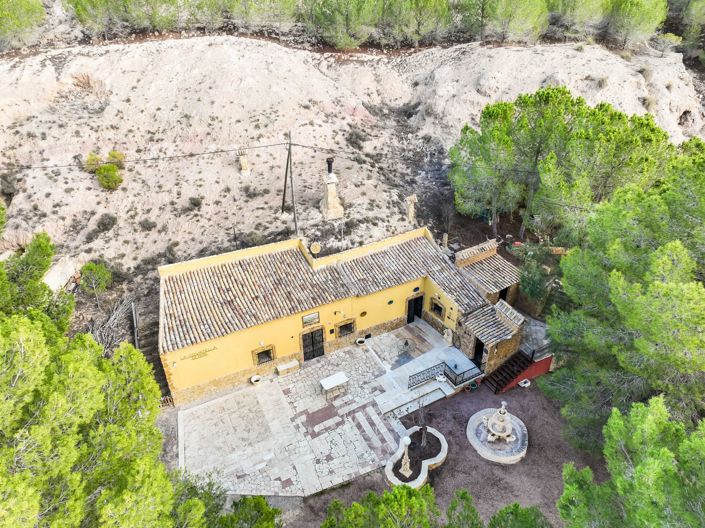 Image No.3-4 Bed Property for sale