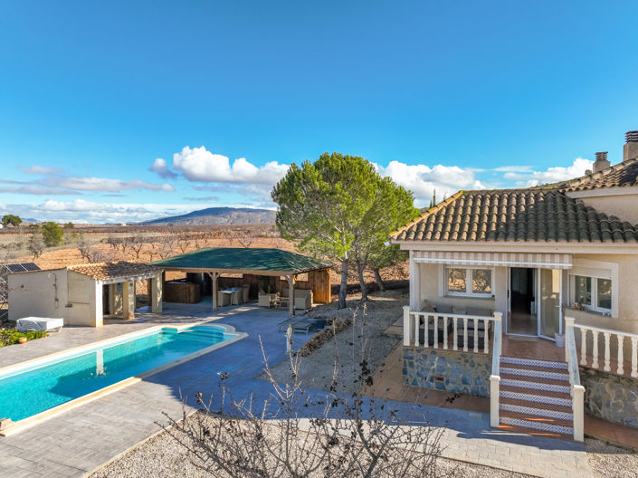 Image No.10-3 Bed Villa for sale