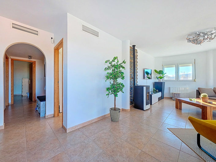 Image No.17-3 Bed Villa for sale