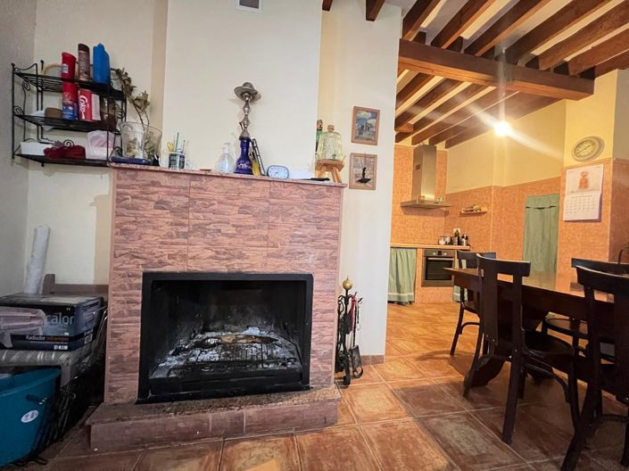 Image No.16-5 Bed Townhouse for sale