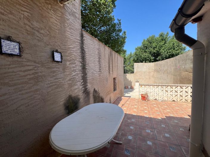 Image No.23-5 Bed Townhouse for sale