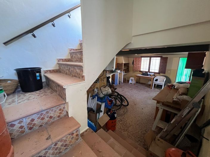 Image No.26-5 Bed Townhouse for sale