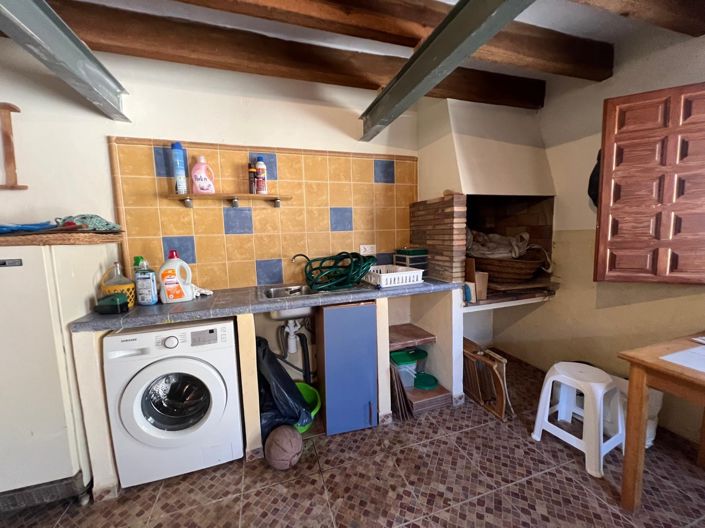 Image No.30-5 Bed Townhouse for sale