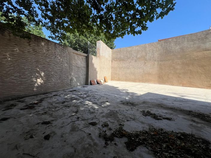 Image No.31-5 Bed Townhouse for sale