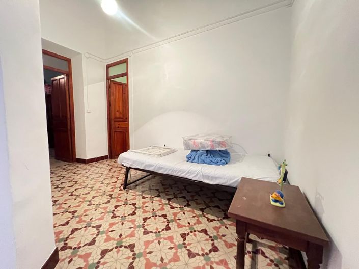 Image No.41-5 Bed Townhouse for sale