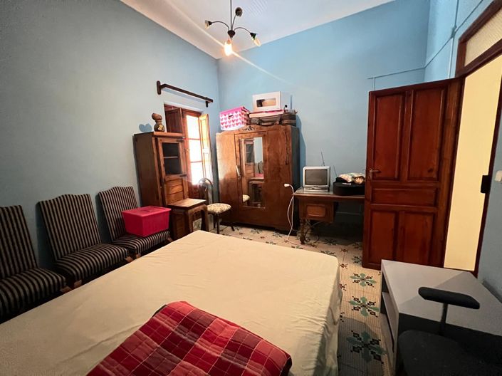 Image No.47-5 Bed Townhouse for sale