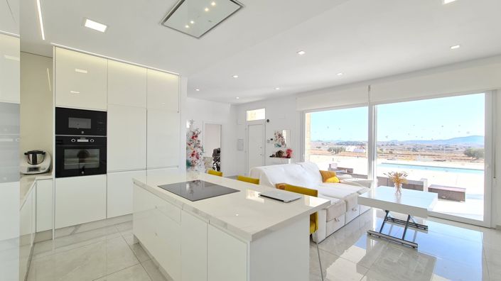 Image No.2-3 Bed Villa for sale