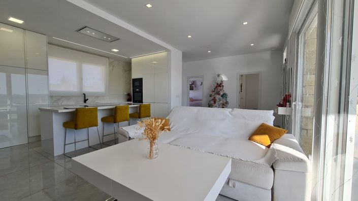 Image No.28-3 Bed Villa for sale