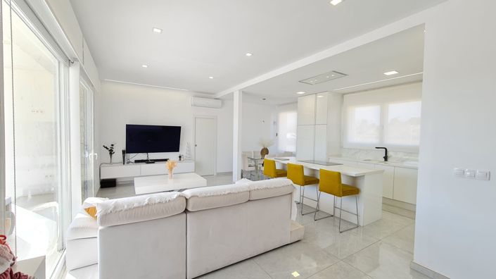 Image No.4-3 Bed Villa for sale