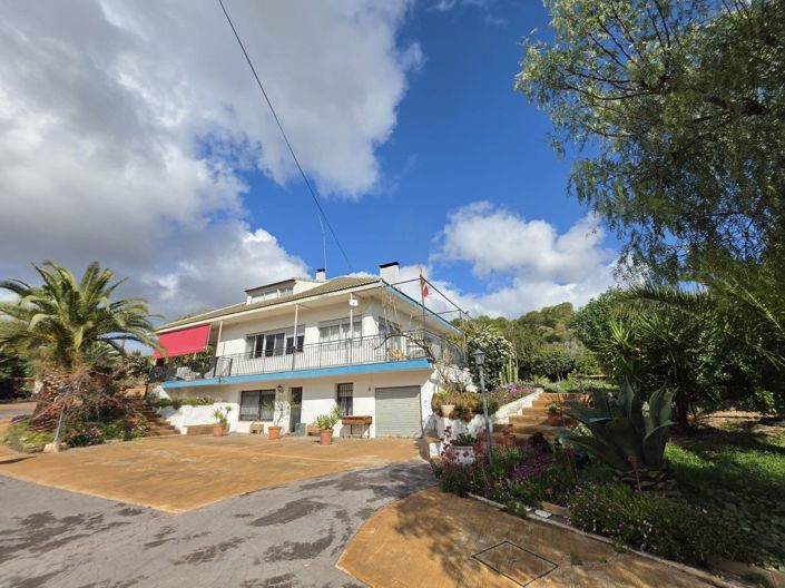 Image No.3-6 Bed Villa for sale