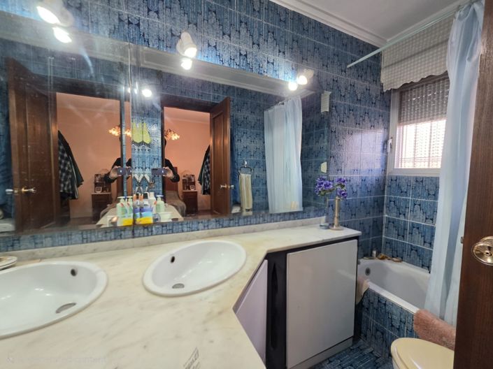 Image No.31-Villa de 6 chambres à vendre à Elda