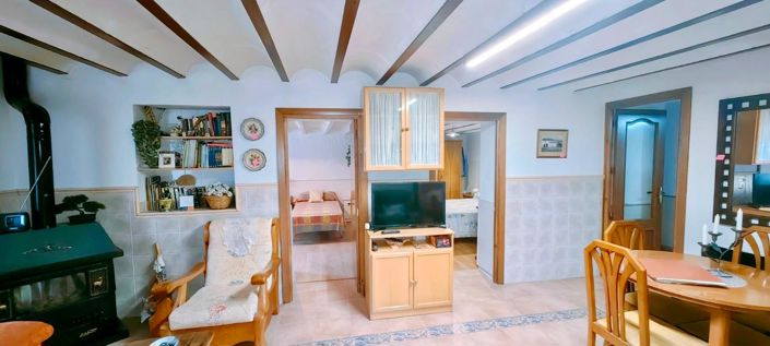 Image No.14-3 Bed Country House for sale