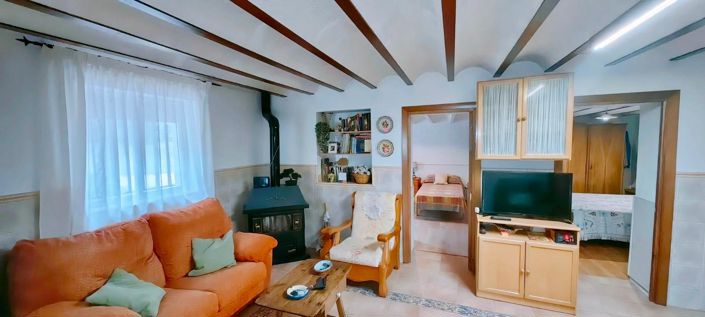 Image No.5-3 Bed Country House for sale