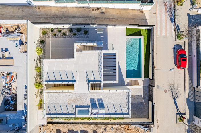 Image No.2-4 Bed Villa for sale