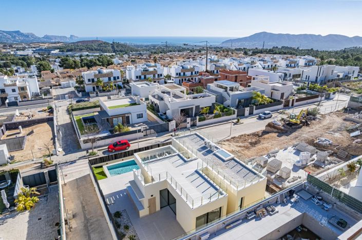 Image No.29-4 Bed Villa for sale