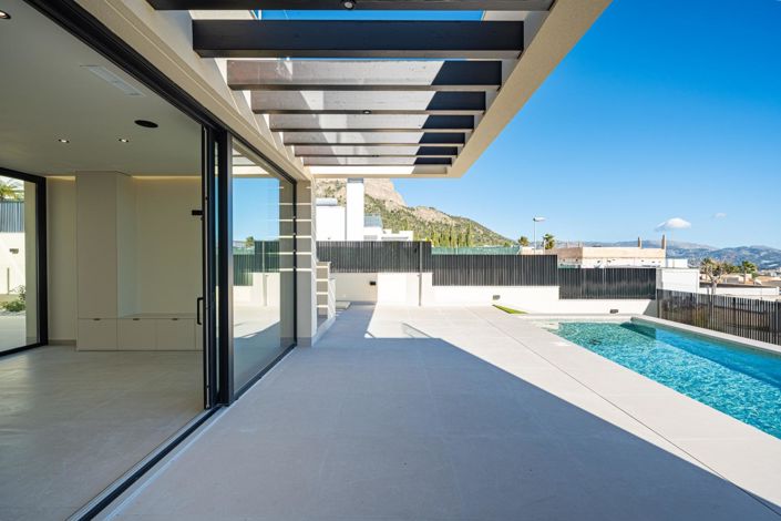 Image No.5-4 Bed Villa for sale