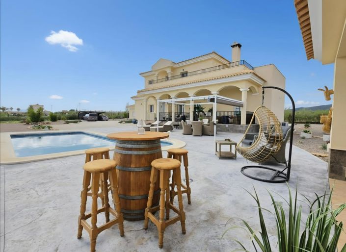 Image No.10-4 Bed Villa for sale