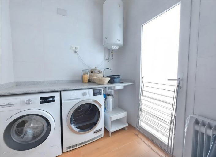 Image No.24-4 Bed Villa for sale