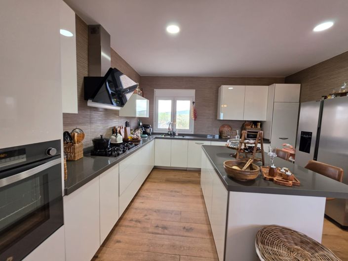 Image No.25-4 Bed Villa for sale