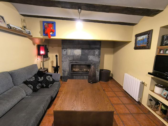 Image No.31-4 Bed Country House for sale