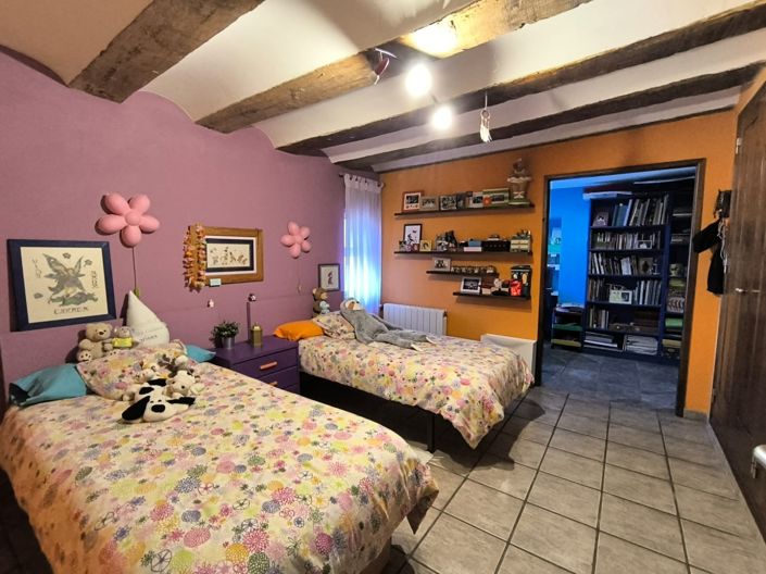 Image No.37-4 Bed Country House for sale