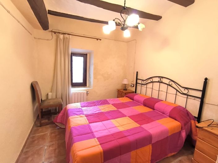 Image No.13-22 Bed Commercial for sale