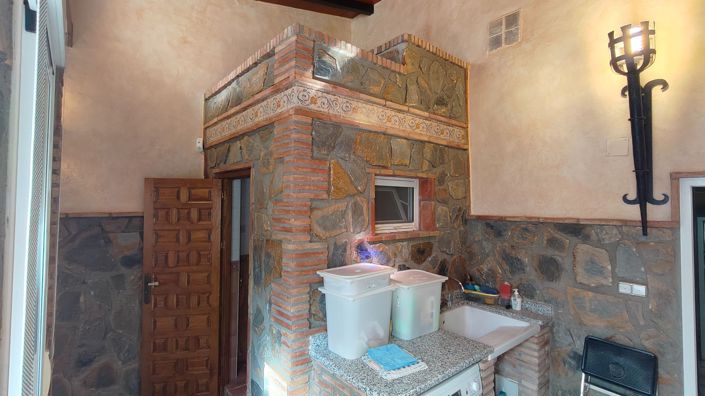 Image No.40-3 Bed Country House for sale