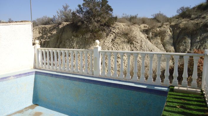 Image No.14-2 Bed Villa for sale