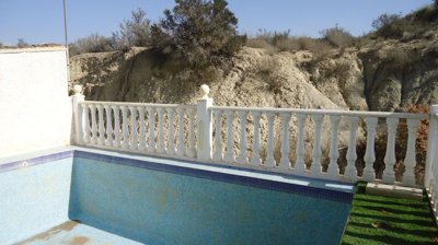 d69b8f25385f2769b8f25385f6d