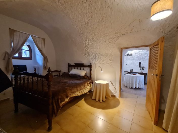 Image No.38-5 Bed Country House for sale