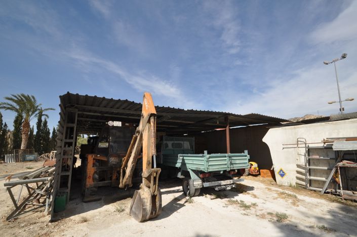 Image No.31-4 Bed Commercial for sale