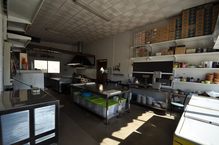 Image No.41-4 Bed Commercial for sale