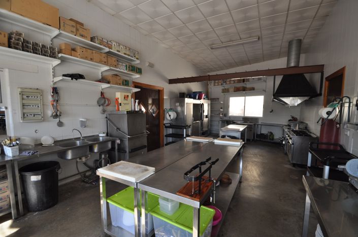 Image No.42-4 Bed Commercial for sale