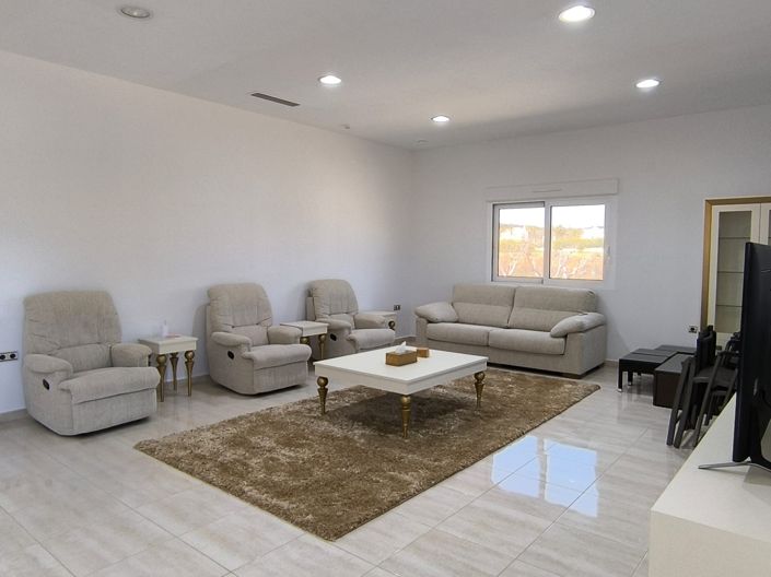 Image No.25-4 Bed Villa for sale