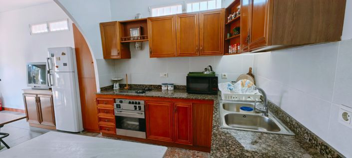 Image No.15-3 Bed Country House for sale